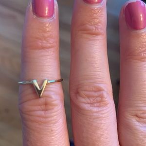 Gold “V” ring